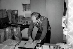 Horst Fischer in seinem Büro.