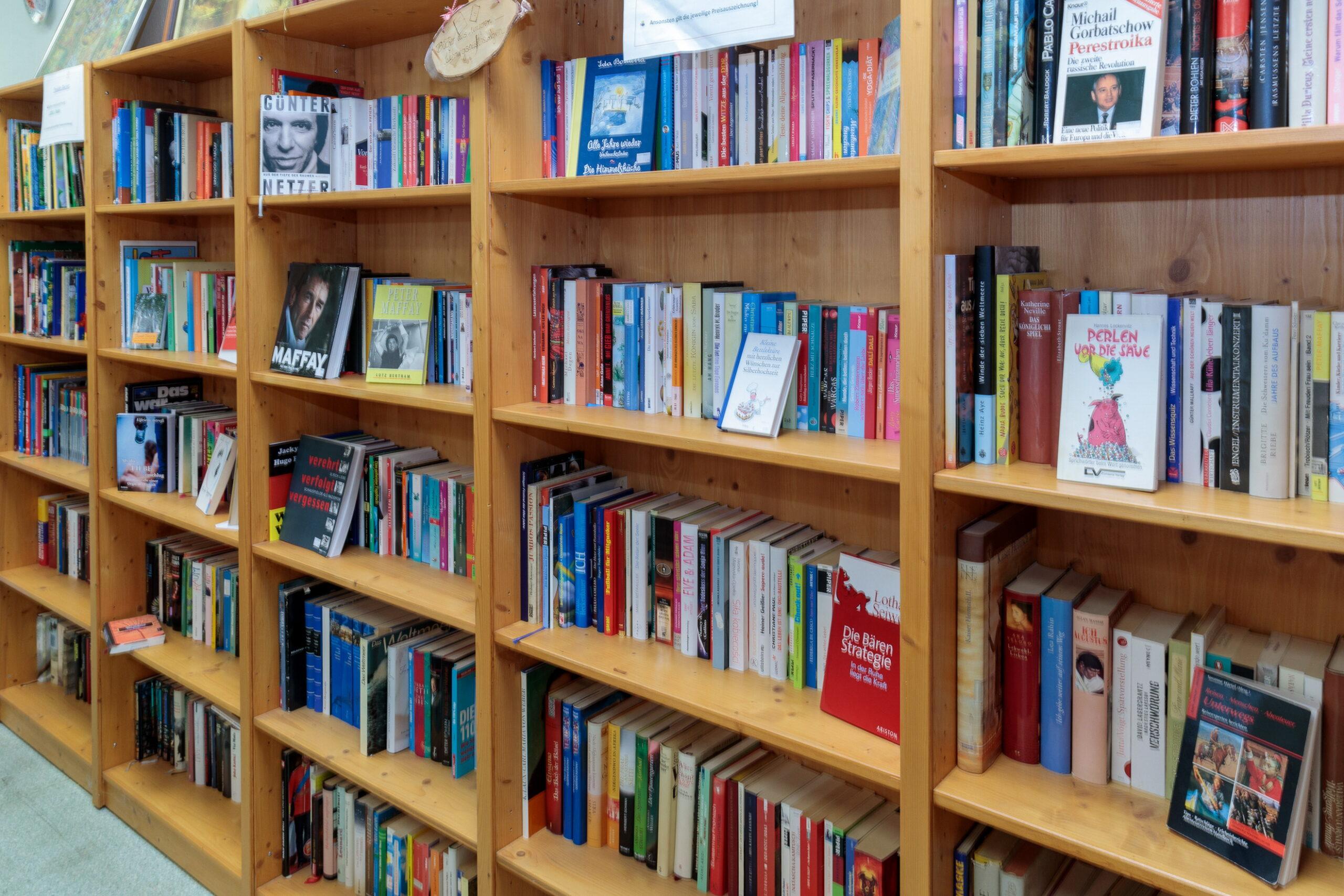 Gebrauchte Bücher gibt es im Sozialkaufhaus Guben.