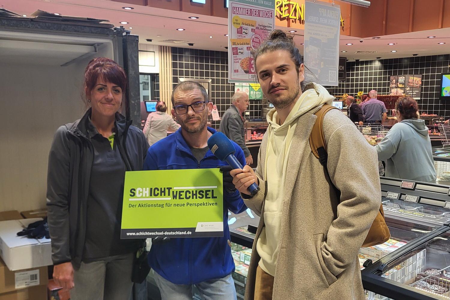 LW Mitarbeiter Herr Budich bei seinem Schichtwechsel im Marktkauf Cottbus.