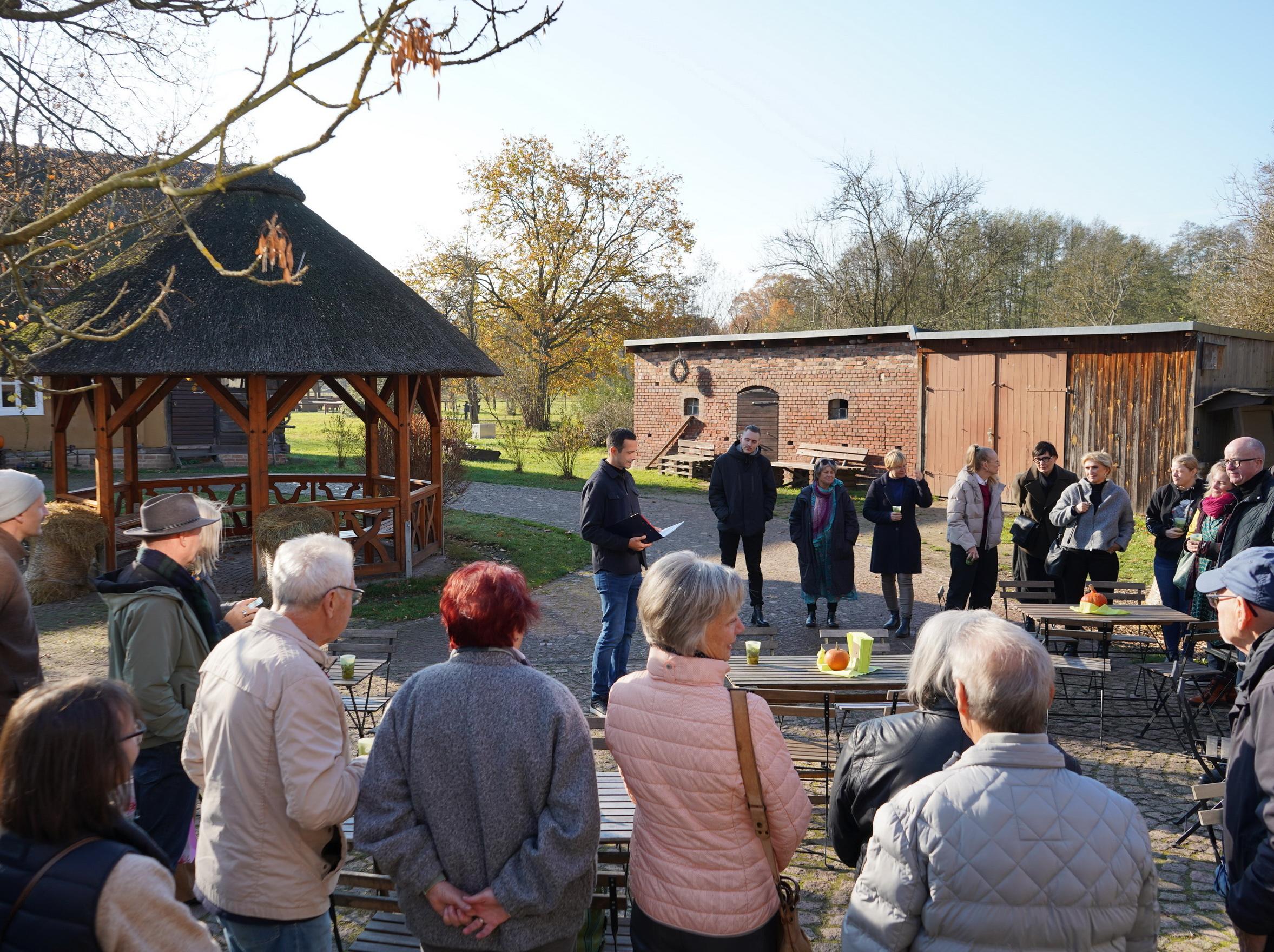 Eröffnung des Doppelstubenhauses in der Spreewald Kräuterey Burg am 07.11.25